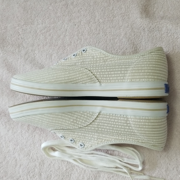 Keds Sneakers Size 6 Like New - Picture 6 of 8